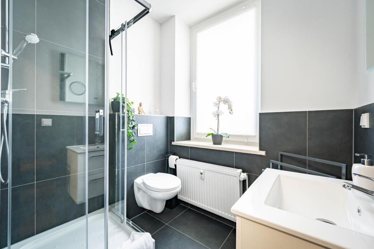 Apartmento Blue Magdeburg - Zentral - Wifi - Netflix Buitenkant foto